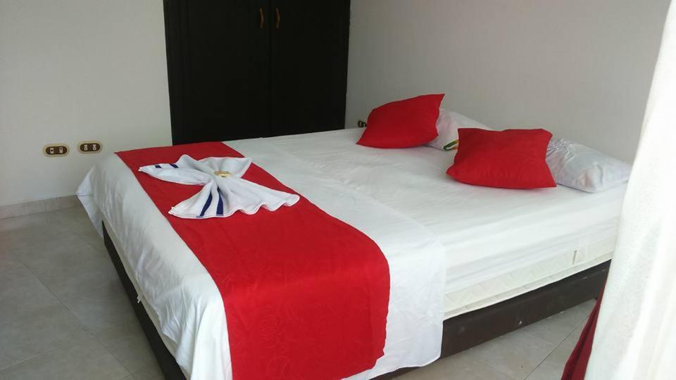Hotel Luis Angel Mocoa Екстер'єр фото
